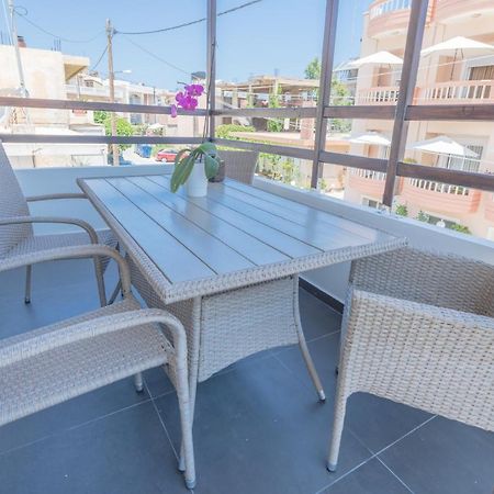 Rotunda Suites Kalamaki 外观 照片