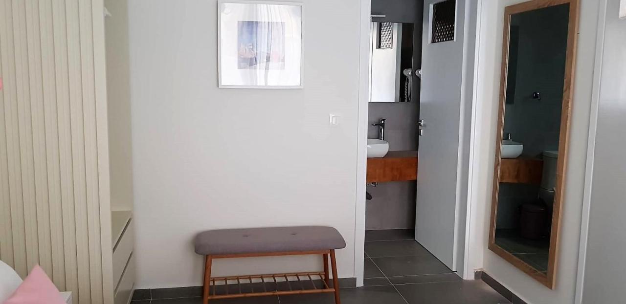 Rotunda Suites Kalamaki 外观 照片