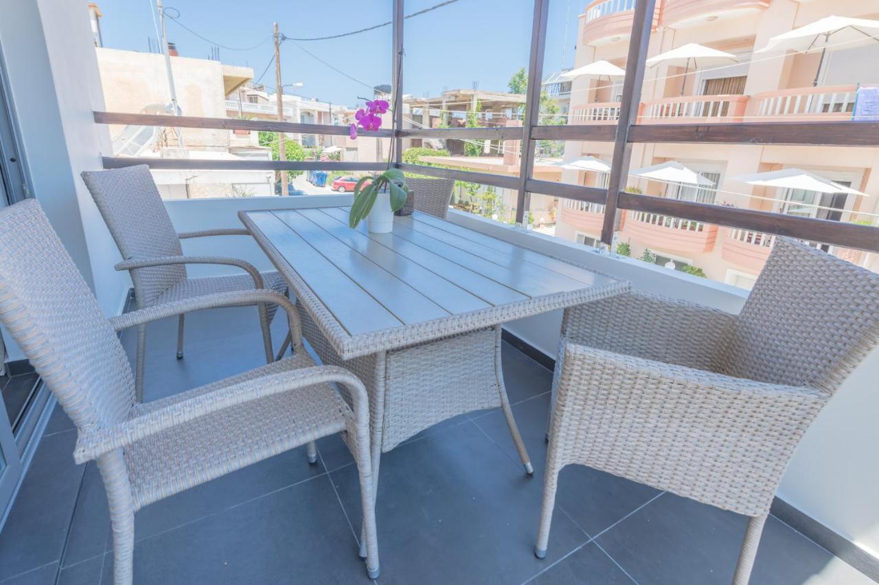 Rotunda Suites Kalamaki 外观 照片