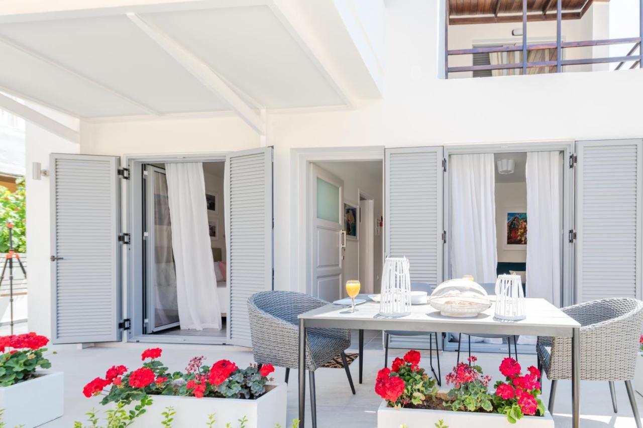 Rotunda Suites Kalamaki 外观 照片